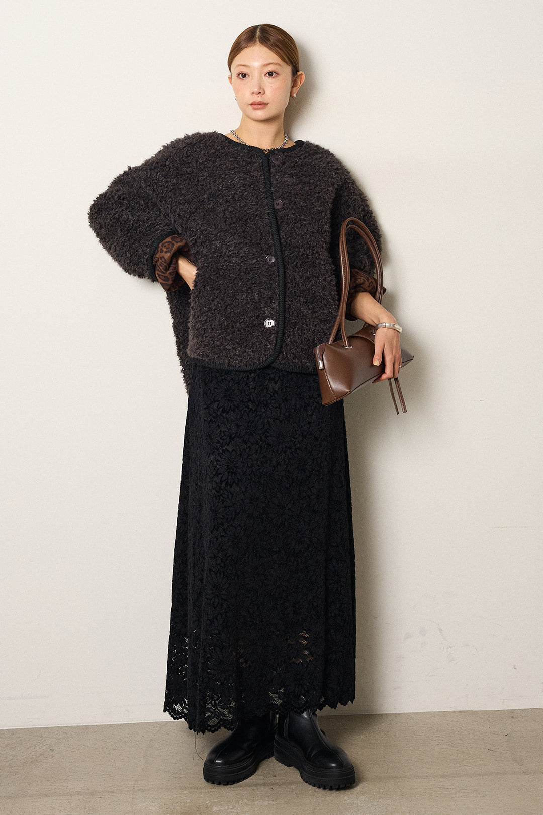 [SET]ノーカラー裏地レオパードボアアウター+花柄刺繍ベロアフレアスカート(2set)