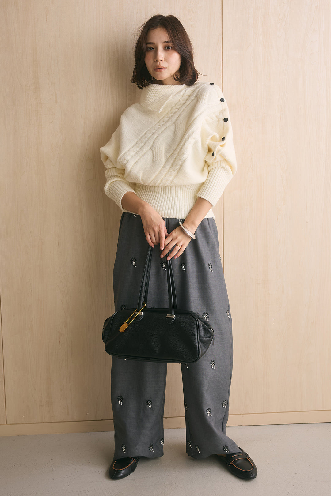 [SET]アシメカラーボタンケーブルニット+総ビーズ刺繍パンツ(2set)