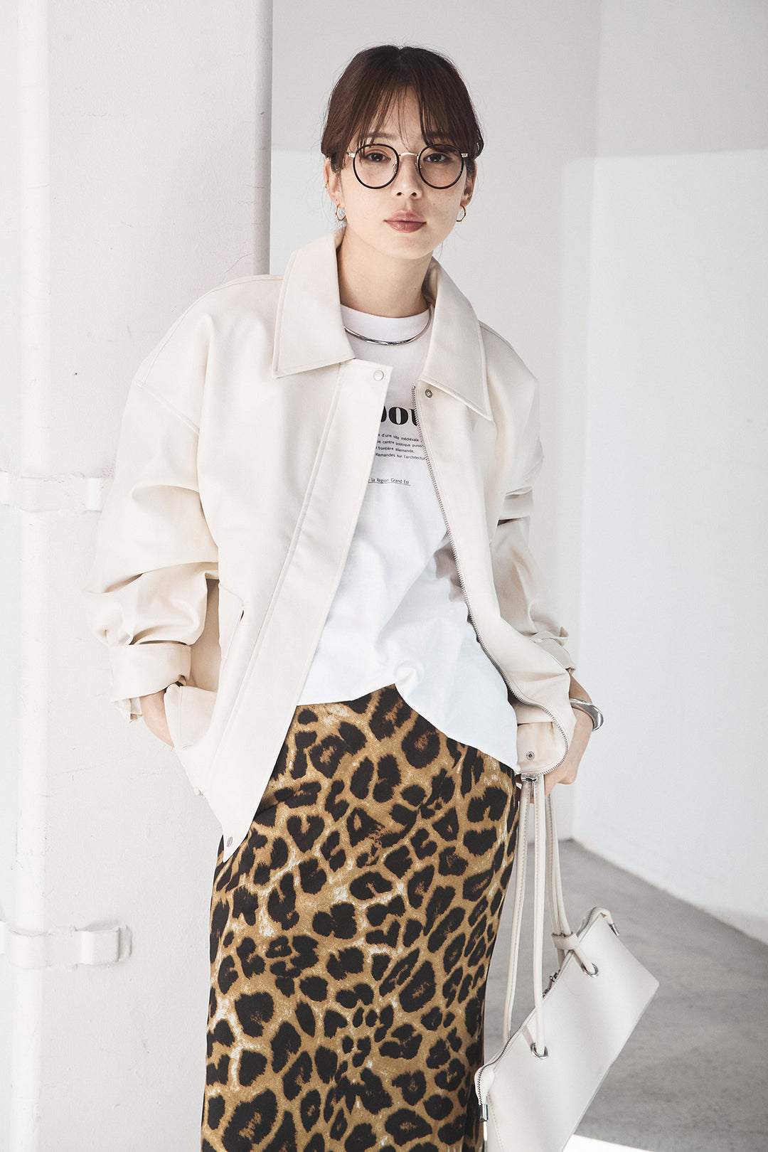 [SET]レザーライクオーバーサイズブルゾン+レオパードサテンナロースカート(2set)