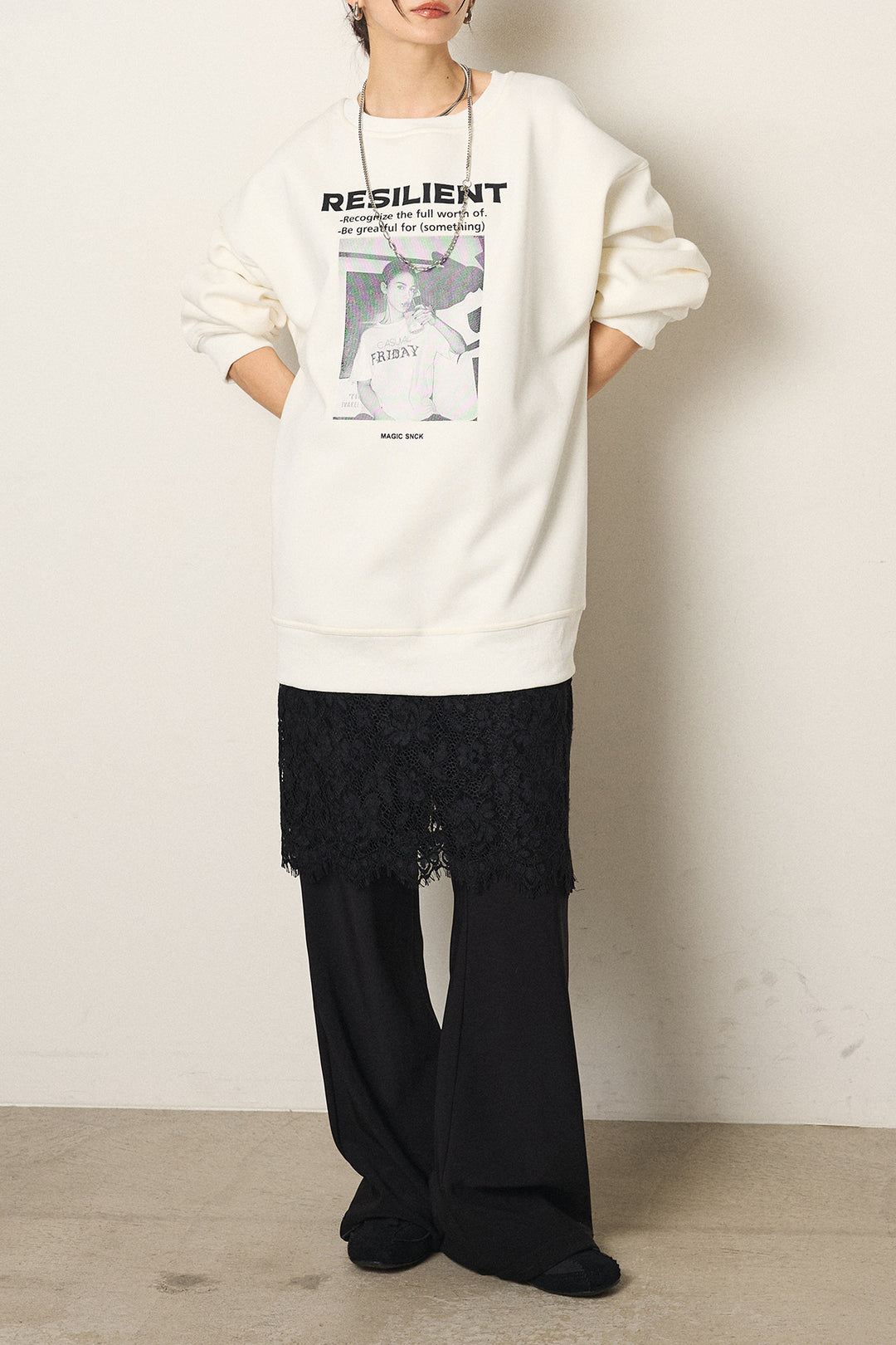 [SET]モノトーンプリントスウェット+レース刺繍レイヤードフレアパンツ(2set)