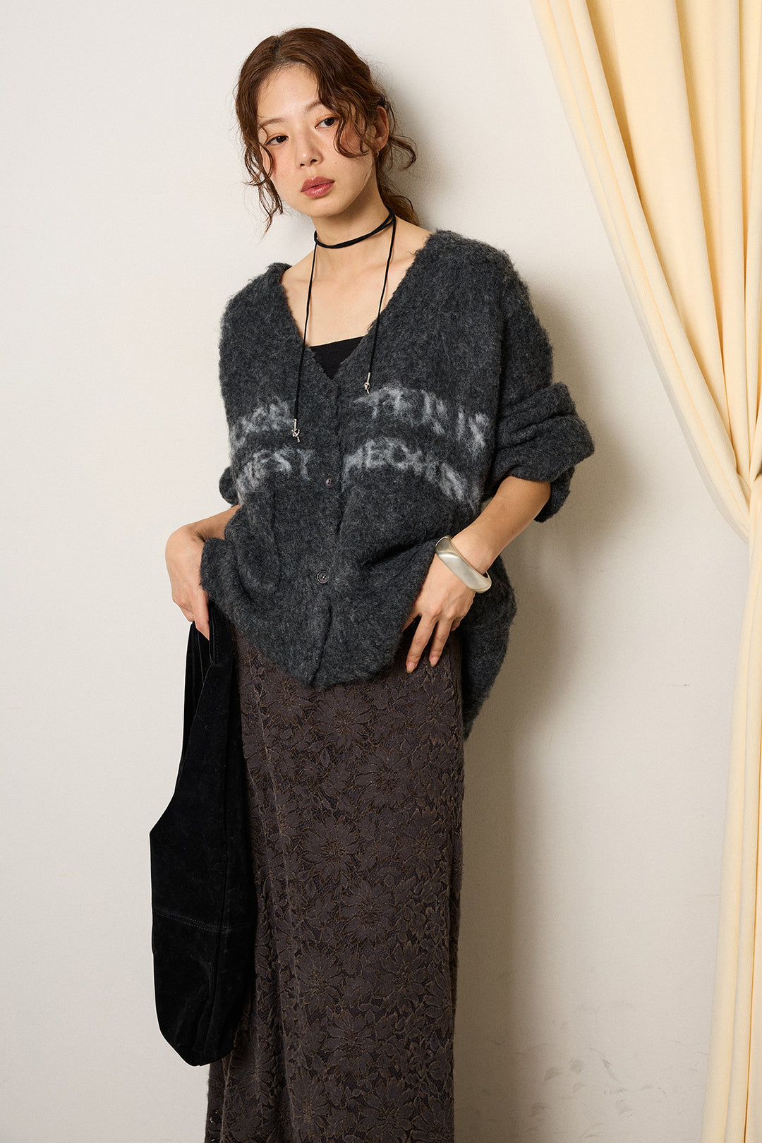 [SET]ウール混透かしロゴニットカーディガン+花柄刺繍ベロアフレアスカート(2set)