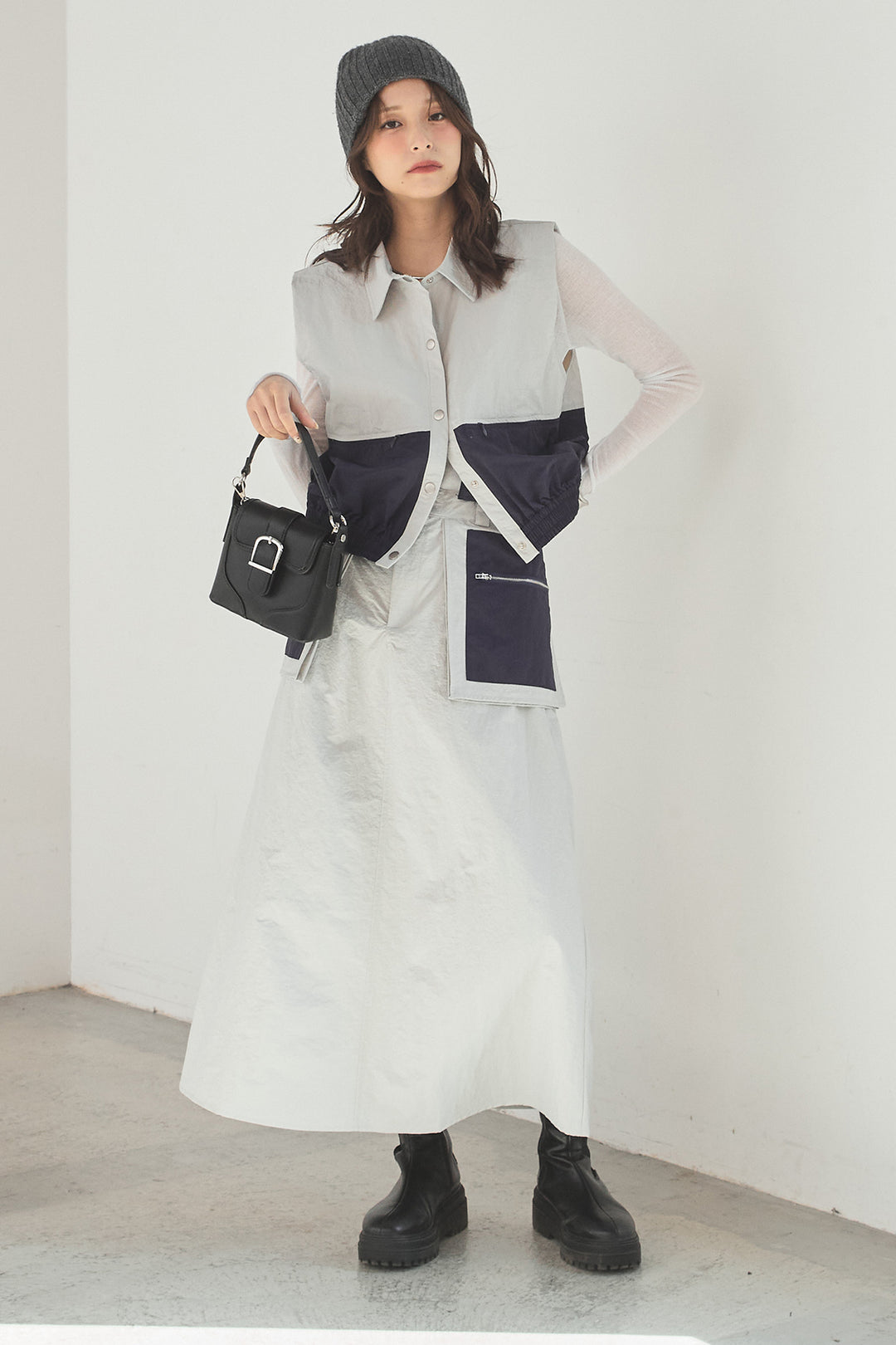 [SET]襟付きナイロンベスト+サイドデザインナイロンスカート+リブシアークルーネック長袖トップス(3set)