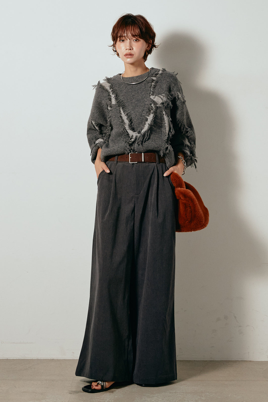 [SET]シャギージャガードニットトップス+太ベルト付きコーデュロイタックパンツ(2set)