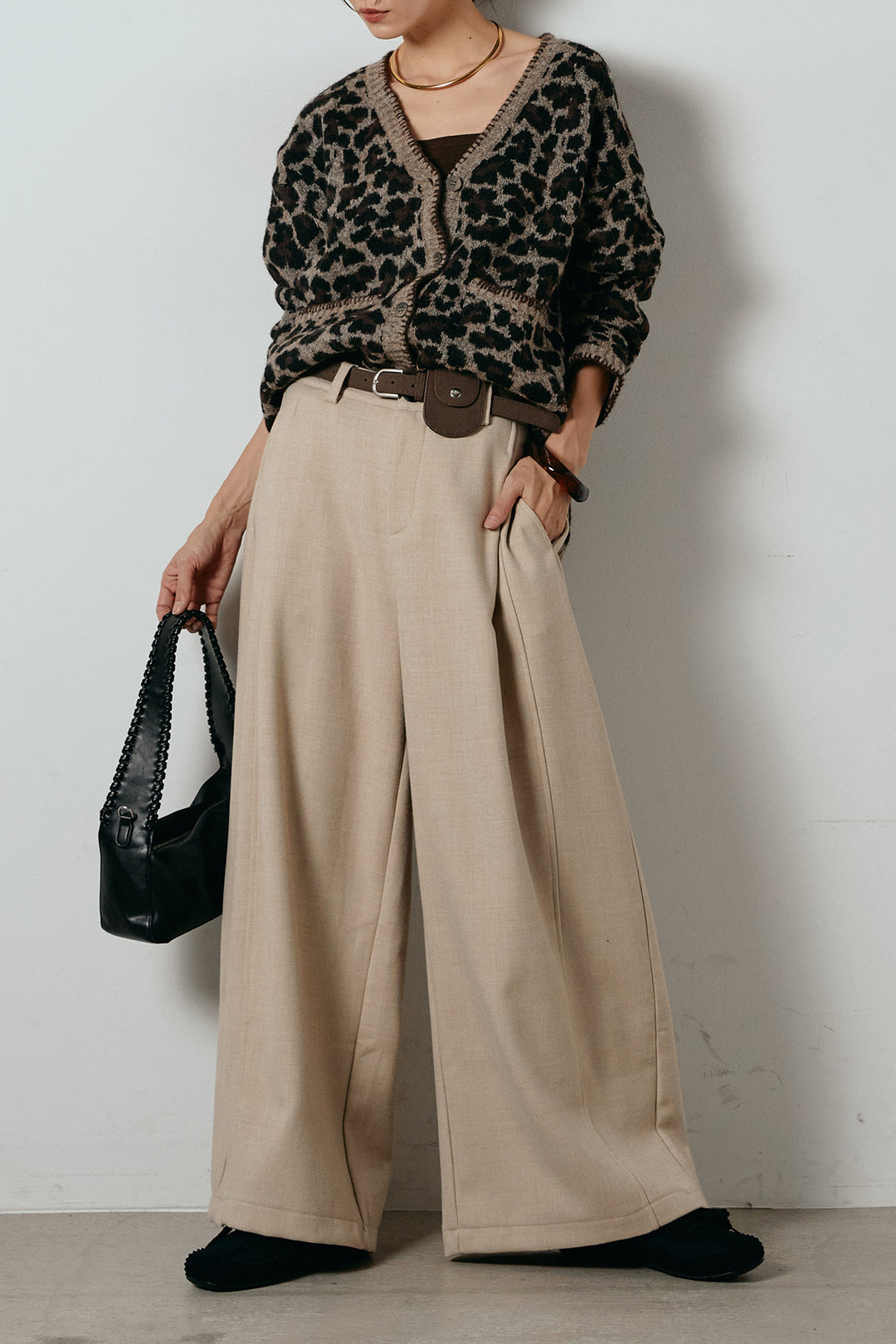 [SET]ステッチデザインレオパードニットカーディガン+ポーチベルト付きカーブパンツ(2set)