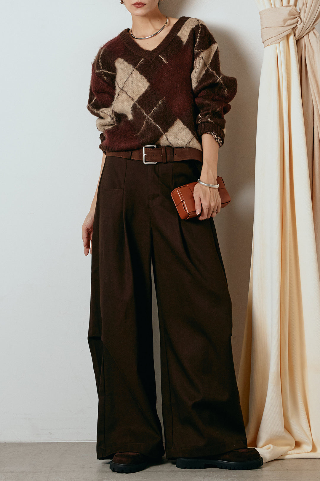 [SET]アクリルモヘアアーガイルVネックプルオーバー+太ベルト付きタックデザインワイドパンツ(2set)