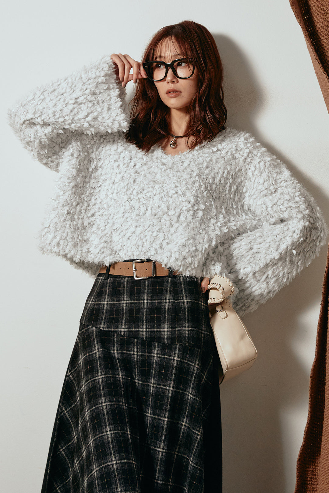 [SET]深Vネックチョウチョヤーンニットトップス+フェイクレザーベルト付き切り替えタータンチェックスカート(2set)
