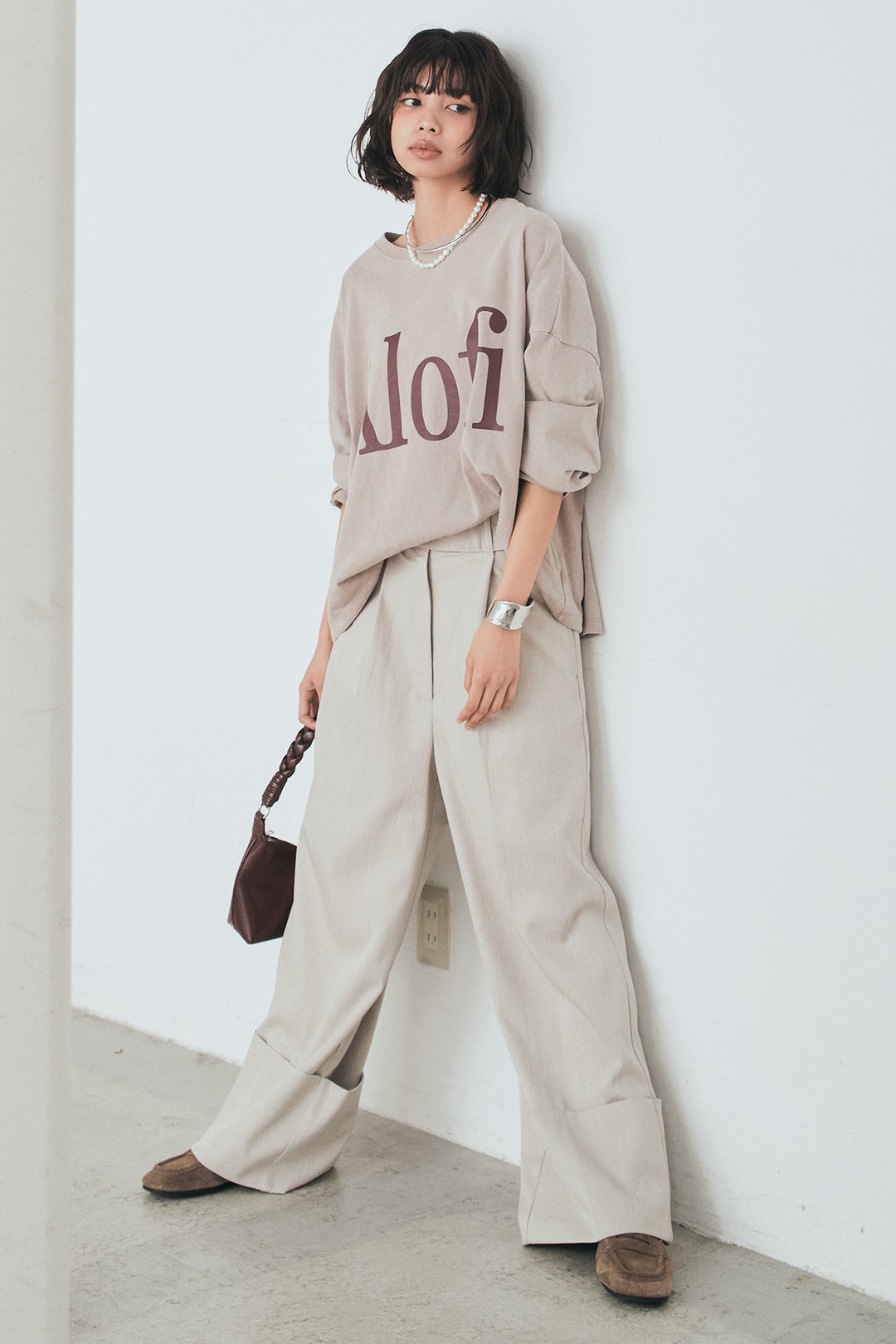 [SET]裾センタードロストロゴプリントワイドTシャツ+センタープレスセミワイドパンツ(2set)