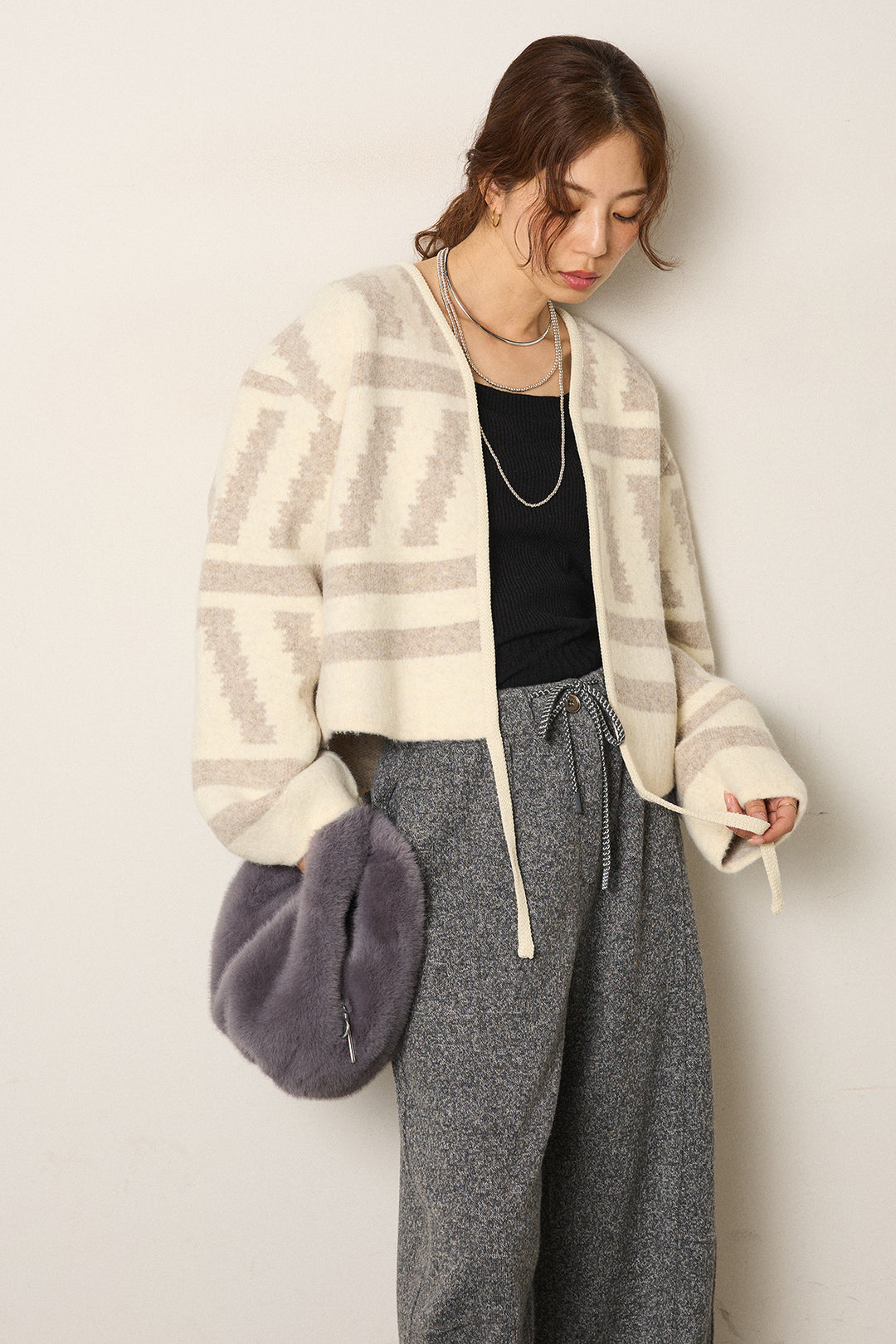 幾何学柄ノーカラーカーディガン