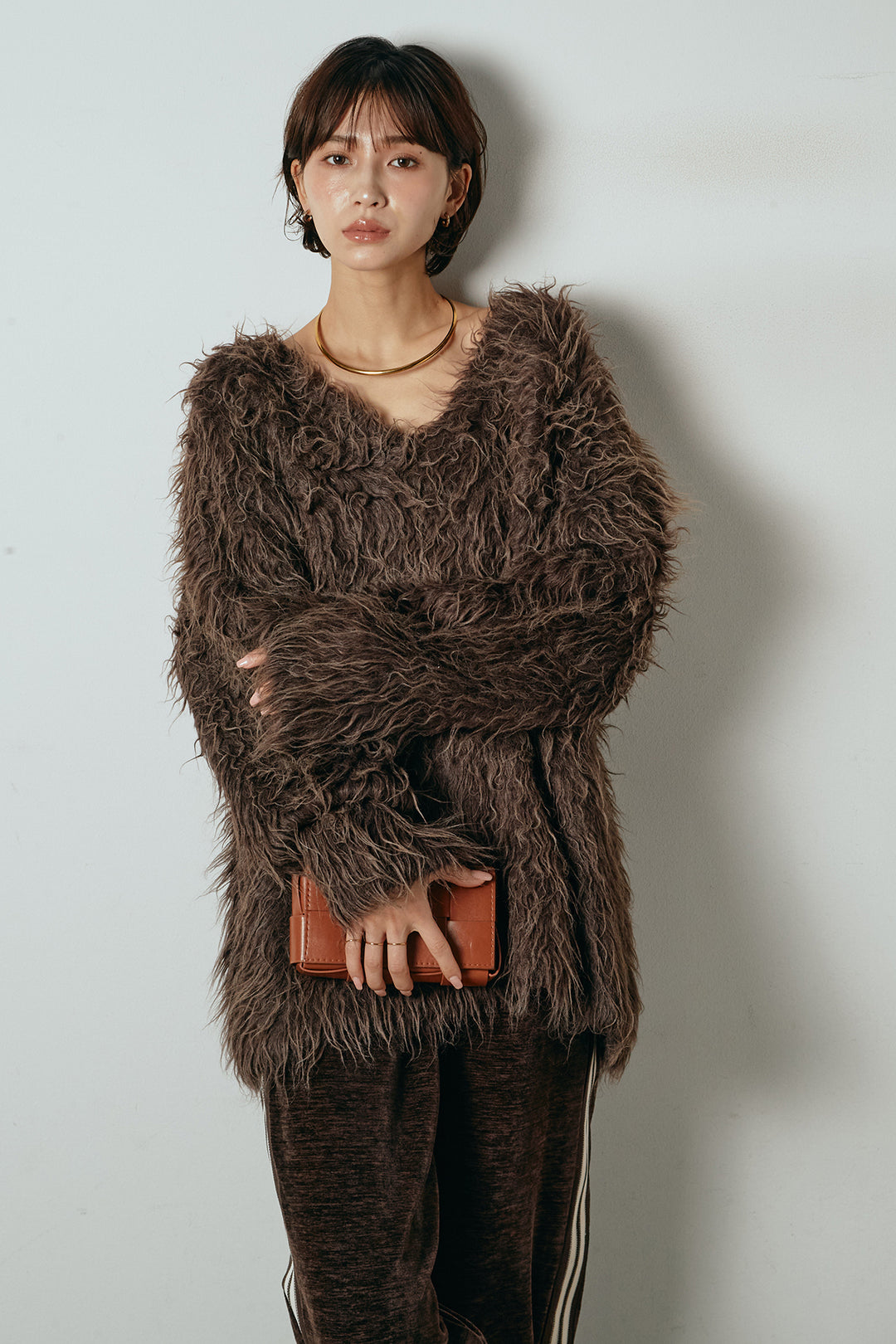 [SET]深Vネックシャギーニットトップス+リラックスサイドラインベロアワイドパンツ(2set)