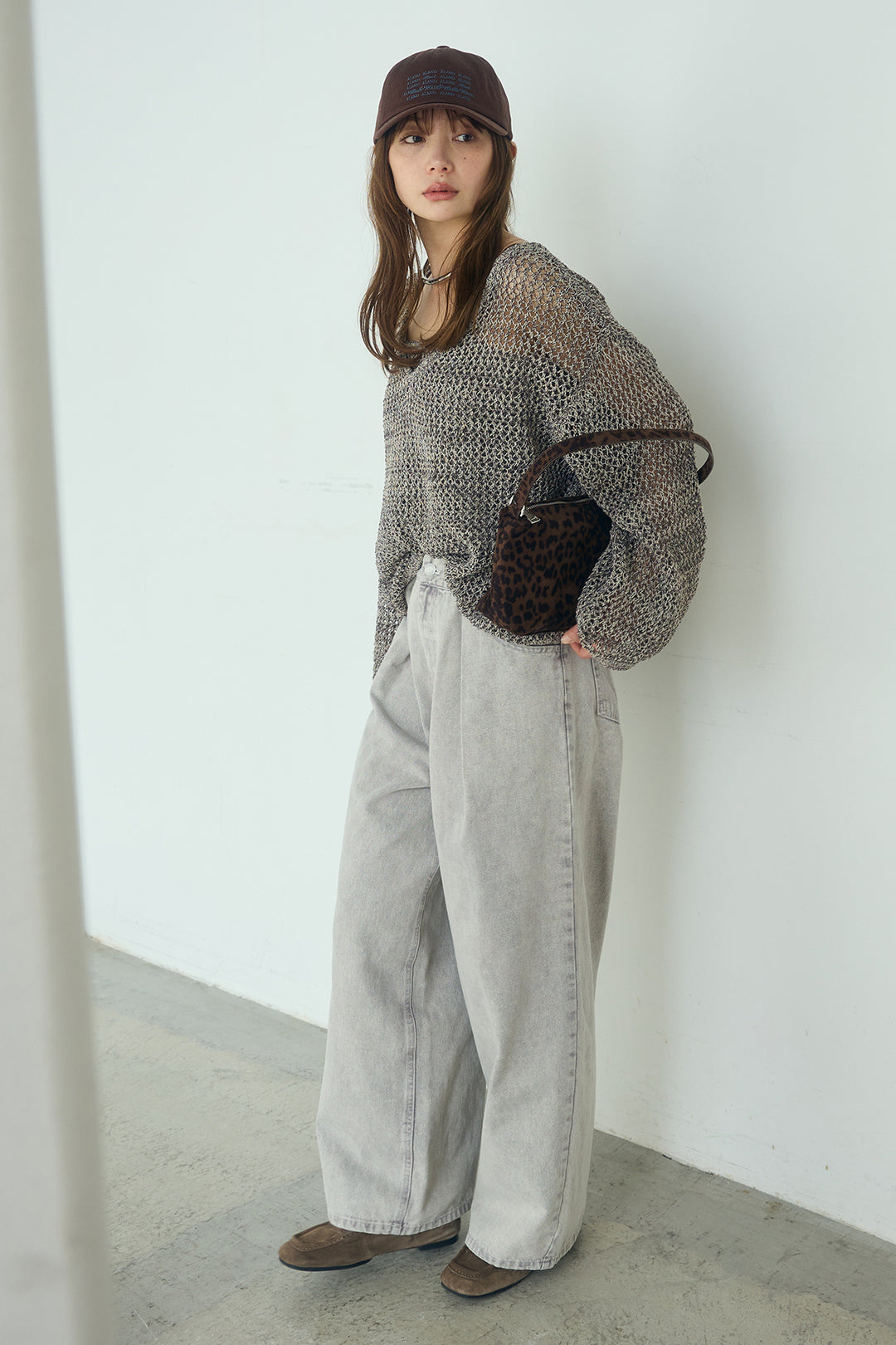 [SET]メッシュ編みビスチェセットVネックプルオーバー+カラーデニムタックカーブパンツ(2set)