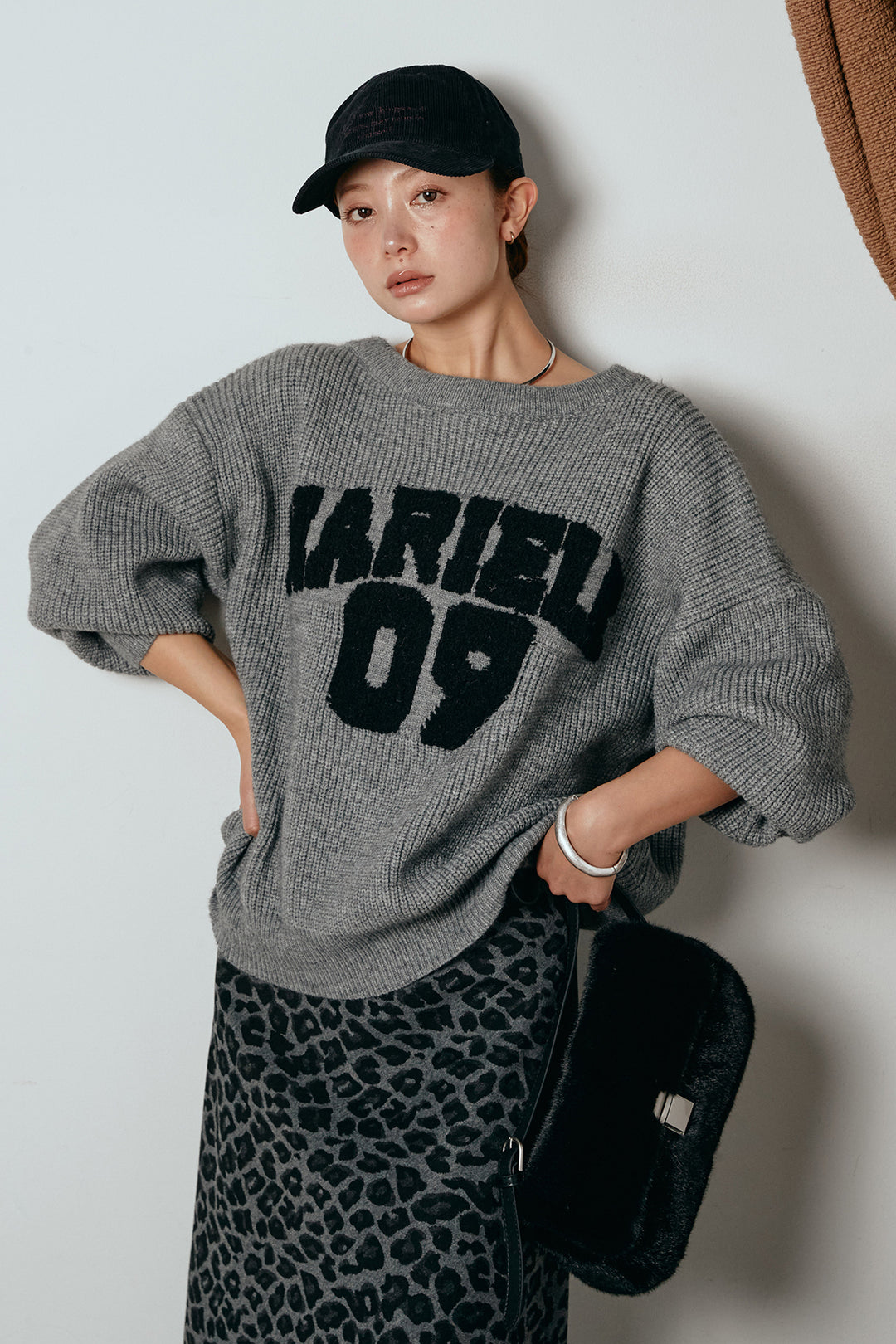 [SET]ロゴジャガードニットトップス+レオパードロングスカート(2set)