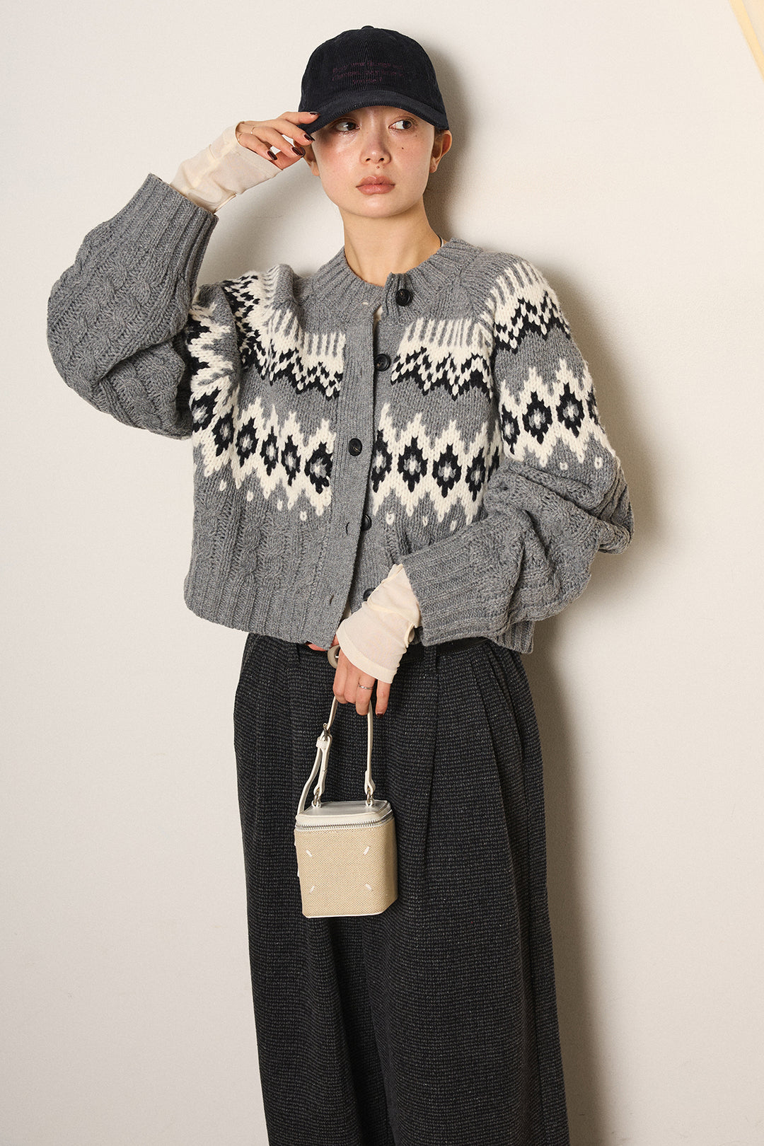 [SET]2WAY求心柄ジャガードショートカーディガン+起毛タック入りツイードワイドパンツ+2WAY袖コード刺繍クルーネックプルオーバー(3set)