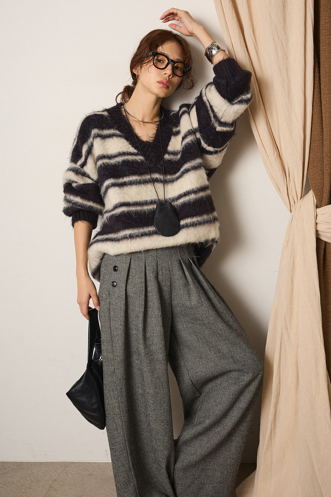[SET]ルーズVネックボーダーニットトップス+サイドボタンツイードタックパンツ(2set)