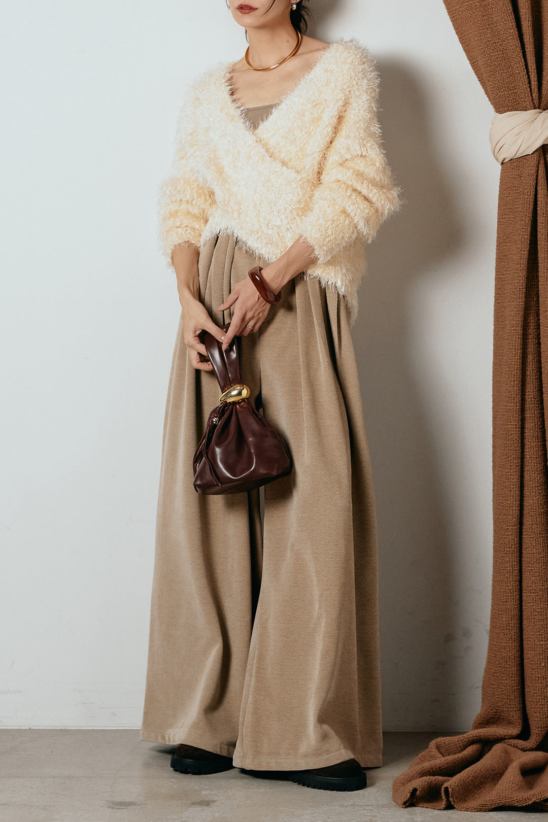 [SET]シャギークロスニットトップス+ベルトループコーデュロイワイドパンツ(2set)