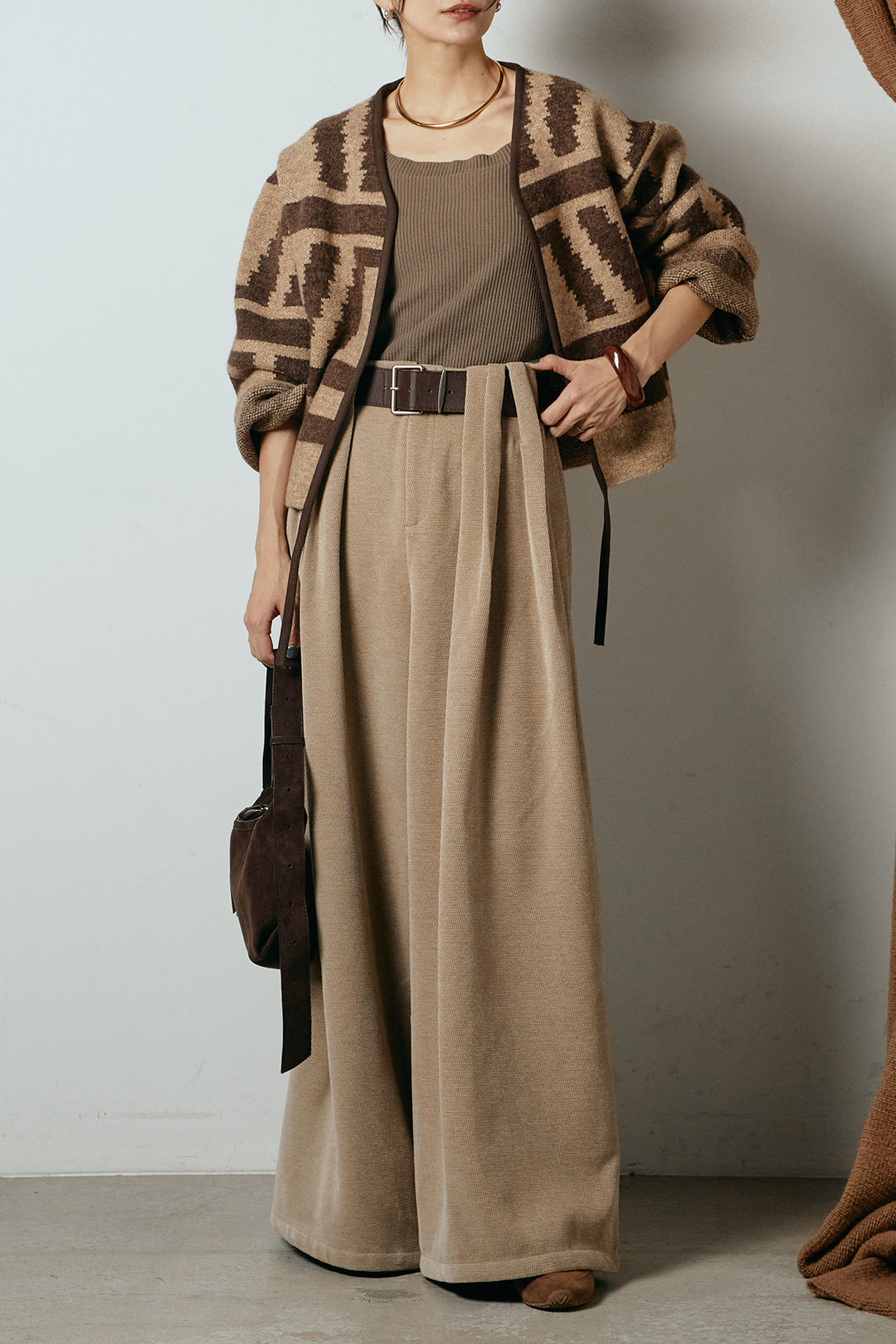 [SET]ノーカラー幾何学模様アウター+ベルトループコーデュロイワイドパンツ(2set)