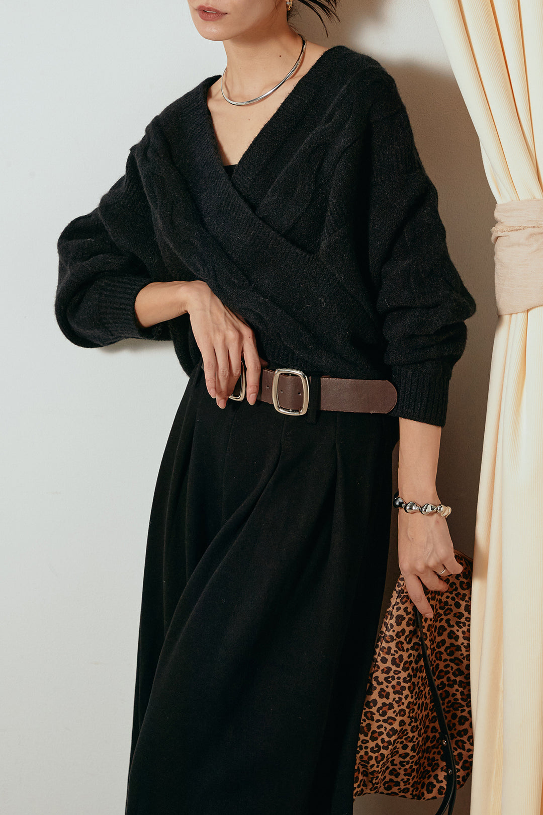 [SET]ケーブルカシュクールニットトップス+フェイクレザー太ベルト付きタックワイドパンツ(2set)