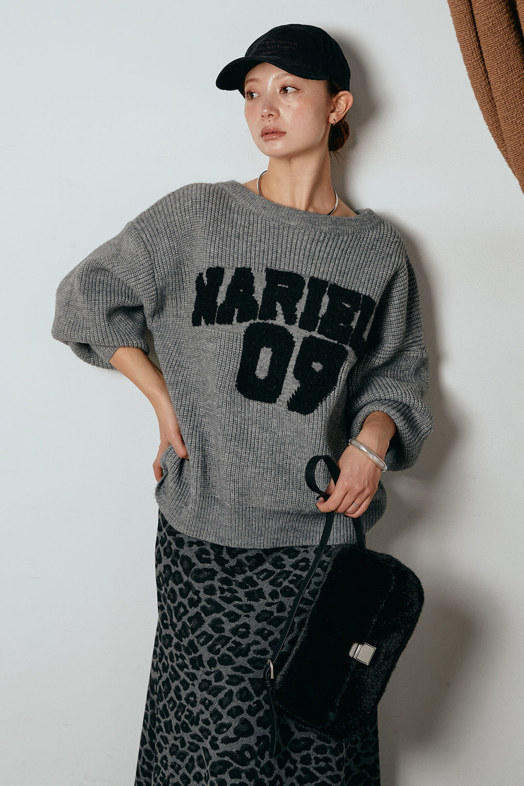 [SET]ロゴジャガードニットトップス+レオパードロングスカート(2set)