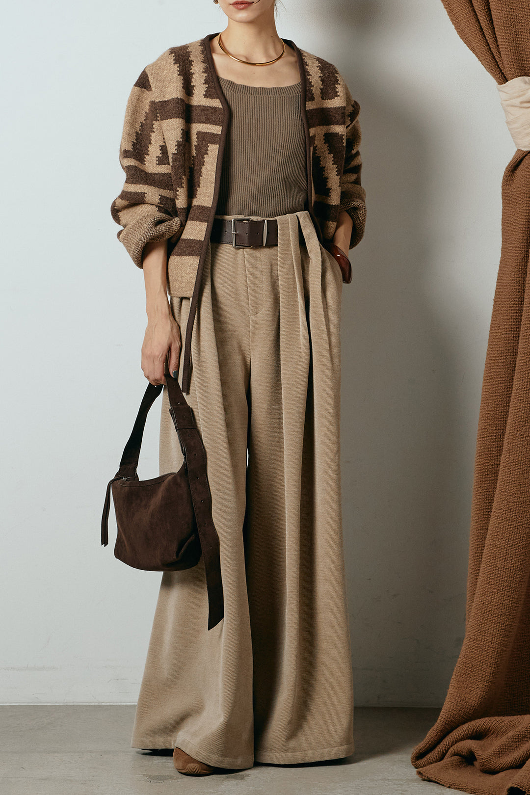 [SET]ノーカラー幾何学模様アウター+ベルトループコーデュロイワイドパンツ(2set)