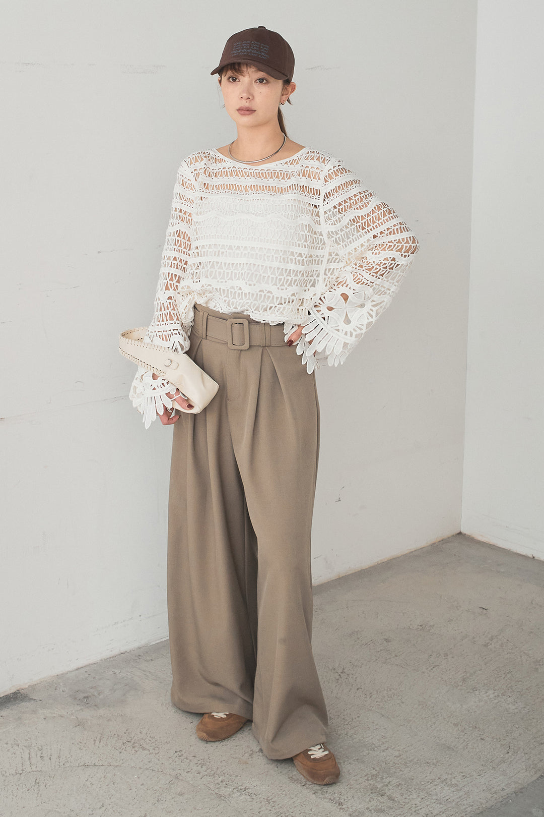 [SET]裾デザインメッシュプルオーバー+ベルト付きツータックワイドパンツ(2set)
