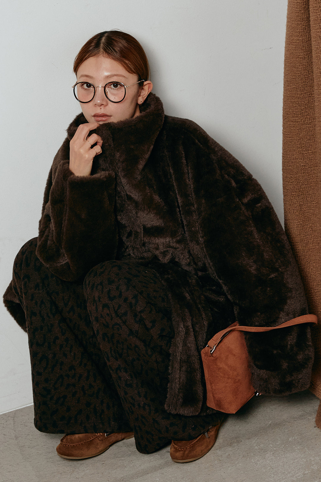 スタンドネックファーコート