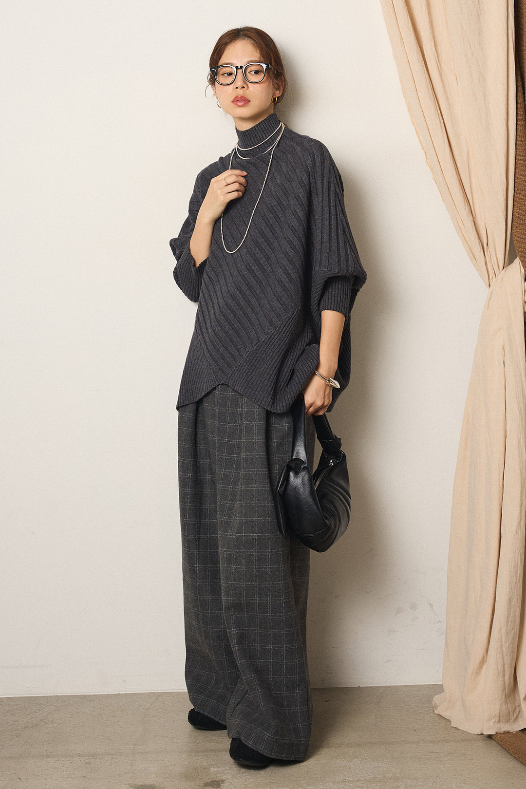 [SET]アシメデザインリブポンチョニットトップス+ウールライクチェックタックパンツ(2set)