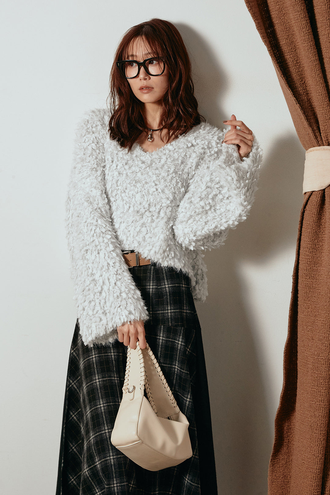 [SET]深Vネックチョウチョヤーンニットトップス+フェイクレザーベルト付き切り替えタータンチェックスカート(2set)