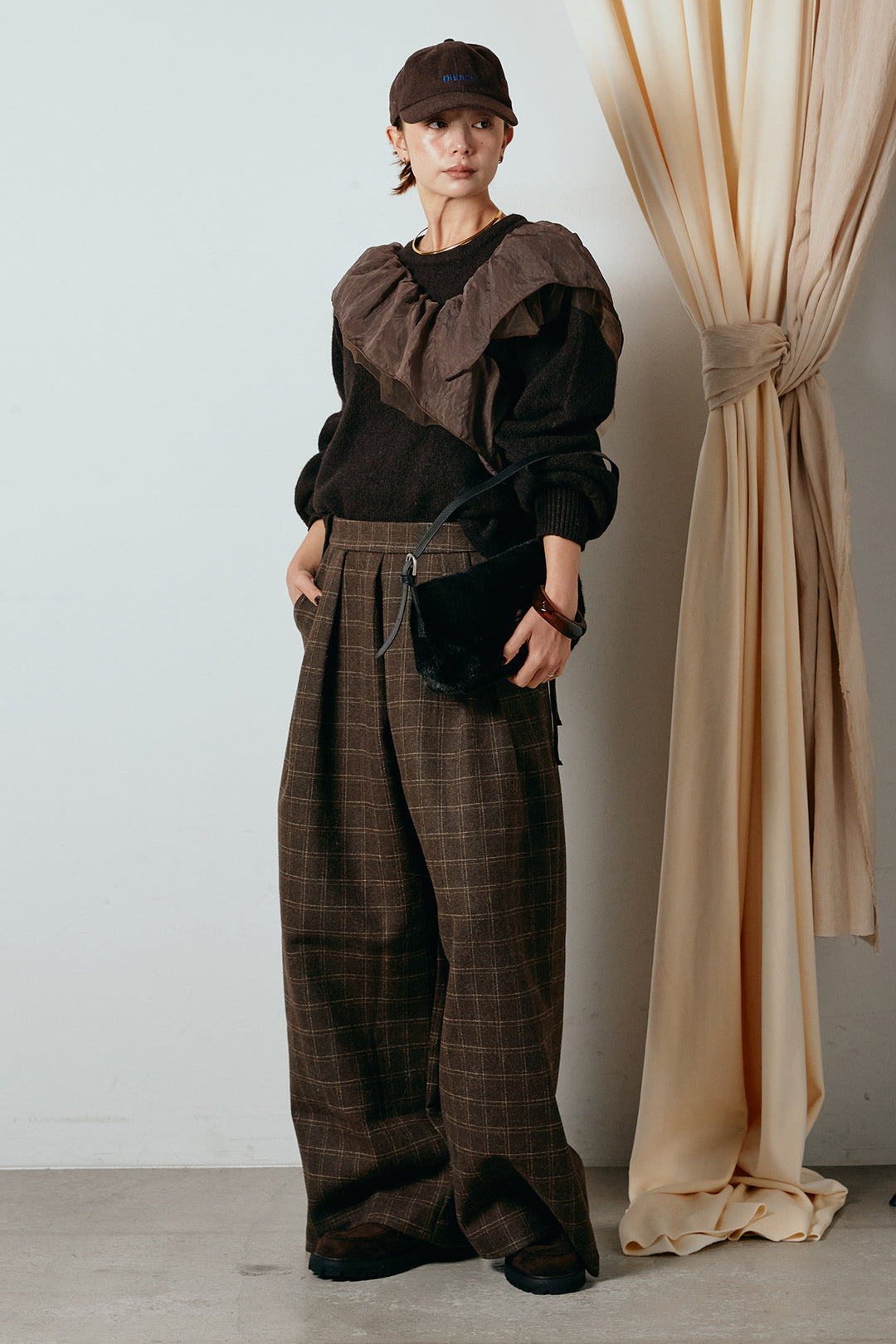 [SET]アシンメトリーフリルニットトップス+ウールライクチェックタックパンツ(2set)