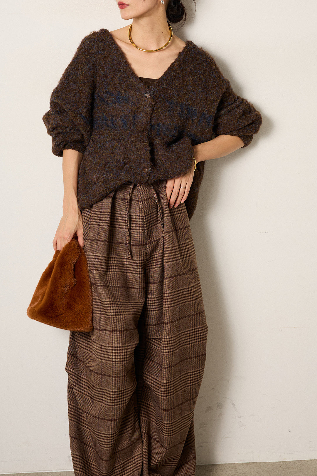 [SET]ウール混透かしロゴニットカーディガン+グレンチェックルーズタックパンツ(2set)