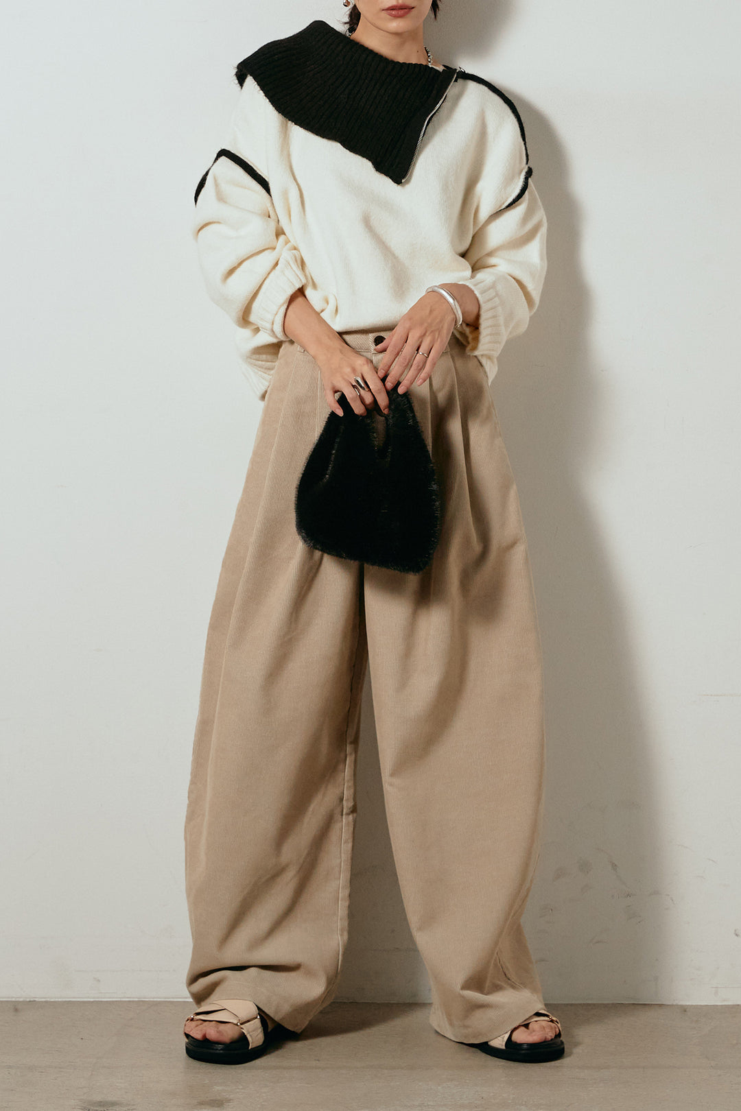 [SET]ハイネックジップデザインニットトップス+フロントタック入りコーデュロイパンツ(2set)