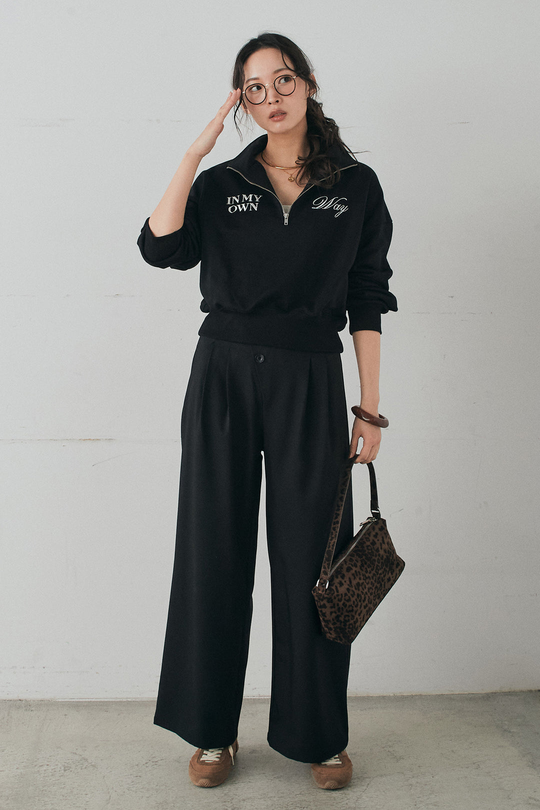 [SET]裏毛ロゴ刺繍ハーフZIPスウェット+斜めボタンタック入りスラックス(2set)