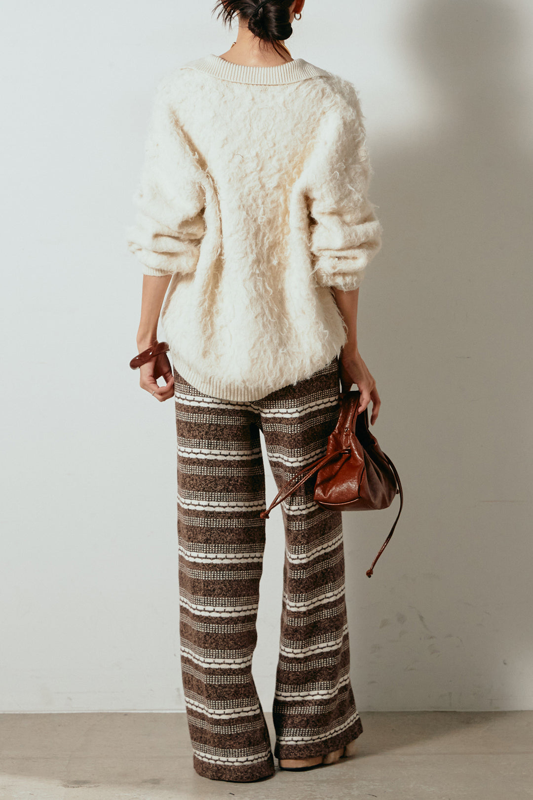 [SET]襟付きシャギーニットポロトップス+マルチライン柄リラックスニットパンツ(2set)