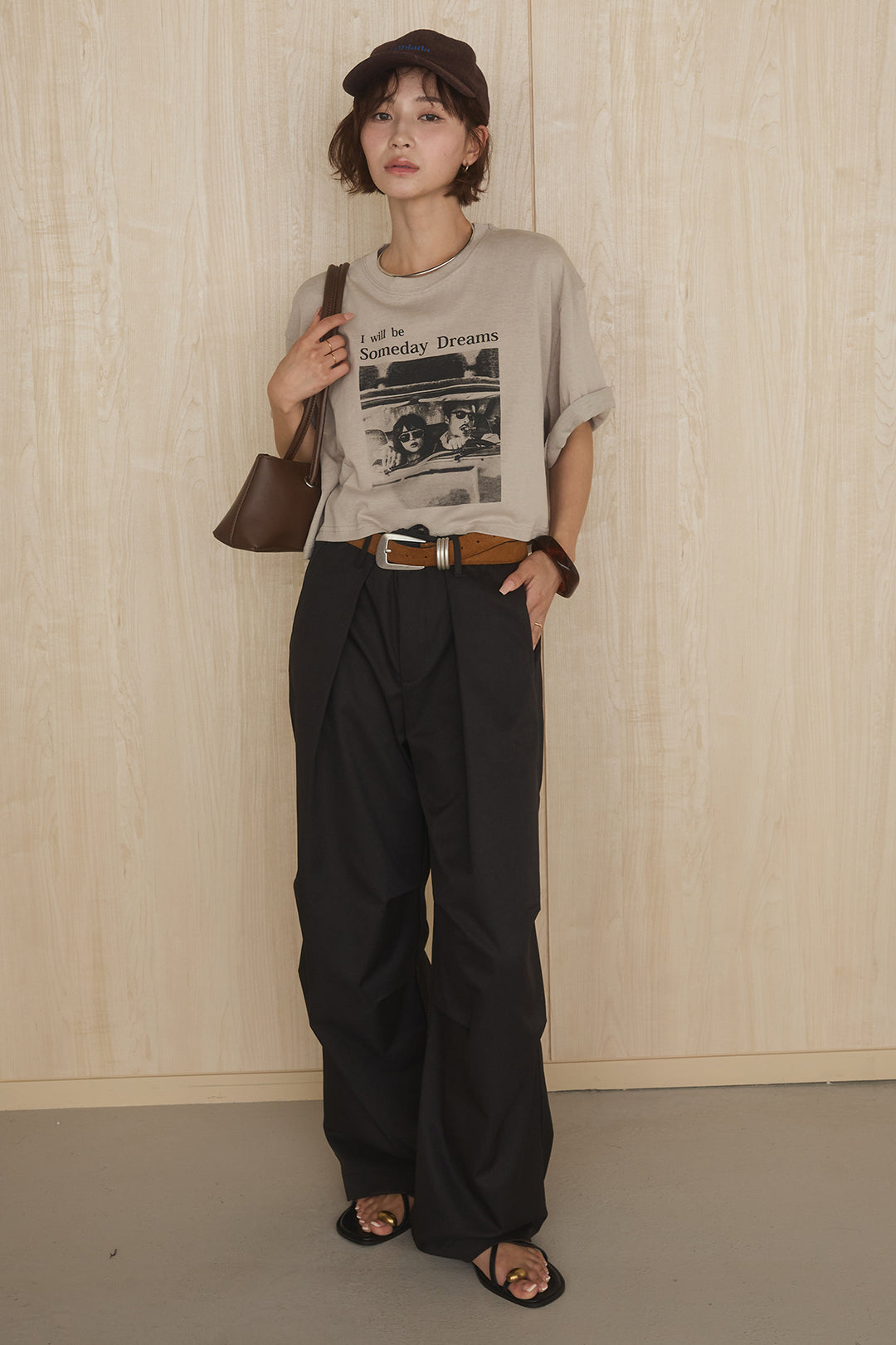 [SET]グラフィックサムデイワイドクロップドT+ニーサイドタックウエストドロストパンツ(2set)