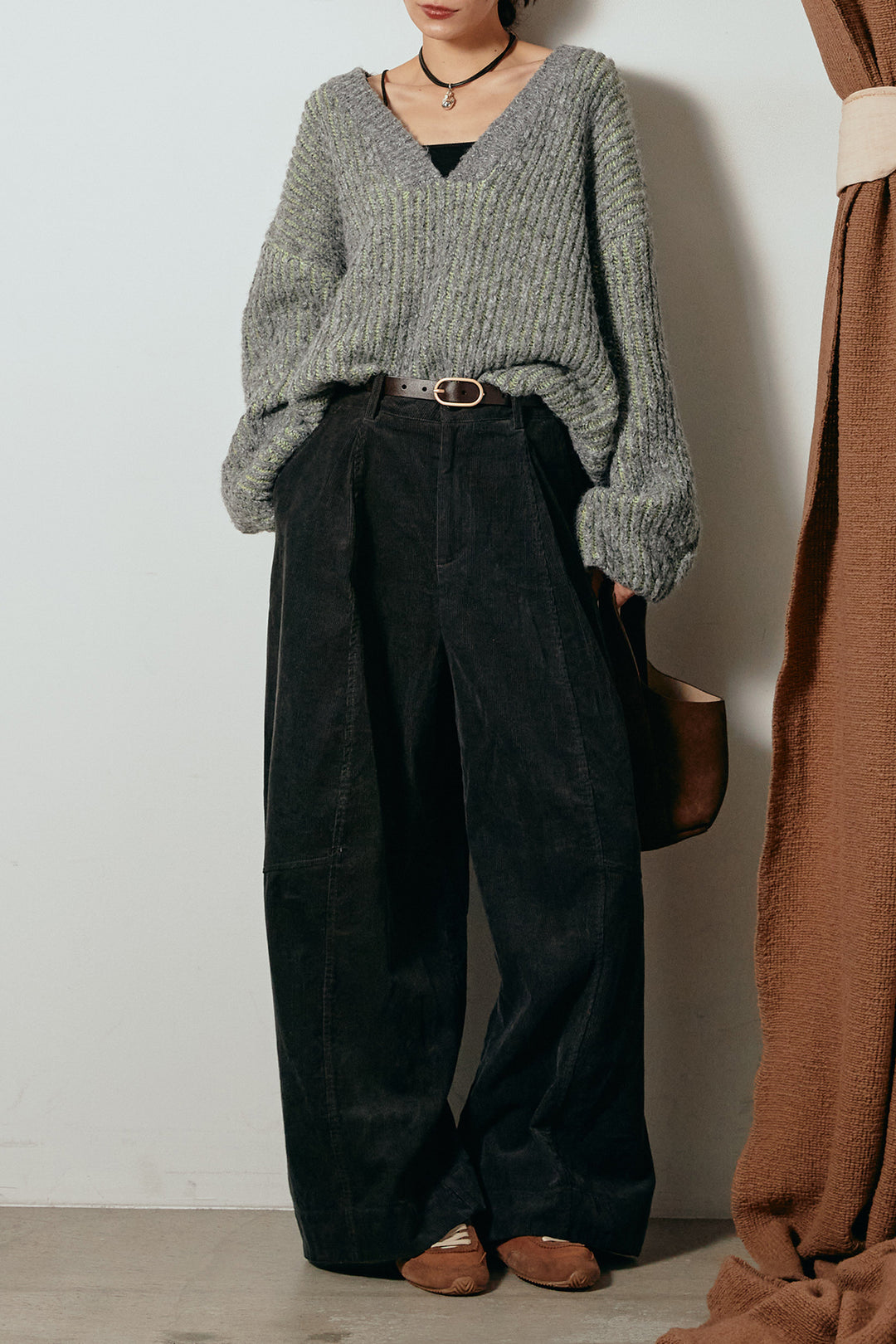 [SET]アルパカタッチ深Vニットトップス+タック入りコーデュロイワイドパンツ(2set)