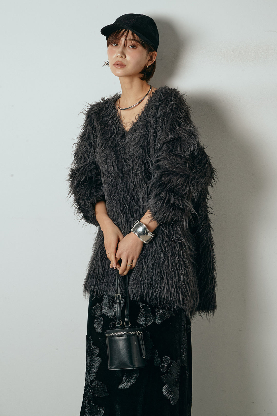 [SET]深Vネックシャギーニットトップス+フラワー刺繍ワイドスカート(2set)