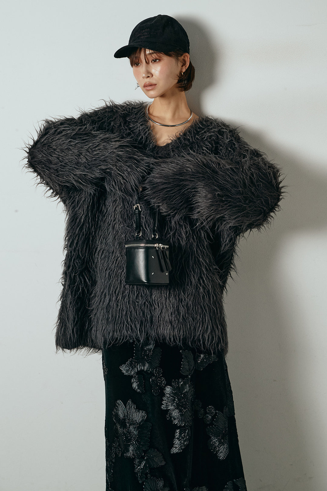 [SET]深Vネックシャギーニットトップス+フラワー刺繍ワイドスカート(2set)