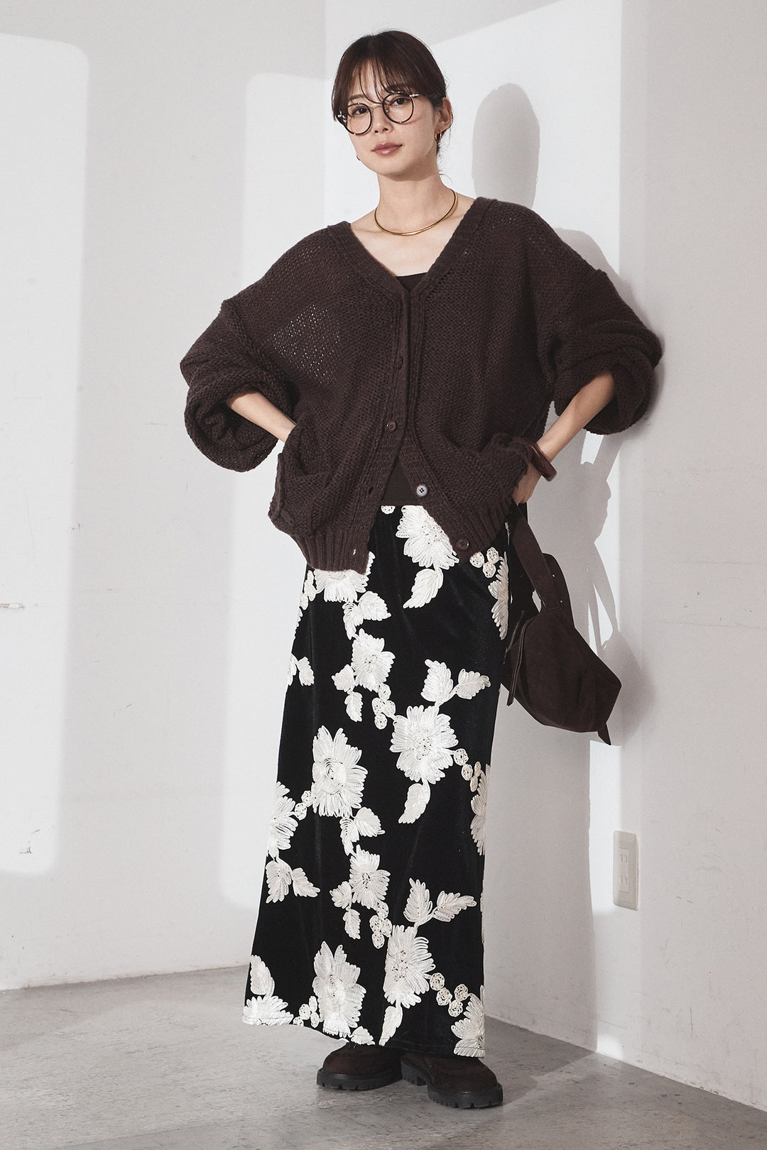 [SET]コード刺繍リラックスニットカーディガン+フラワー刺繍ワイドスカート(2set)