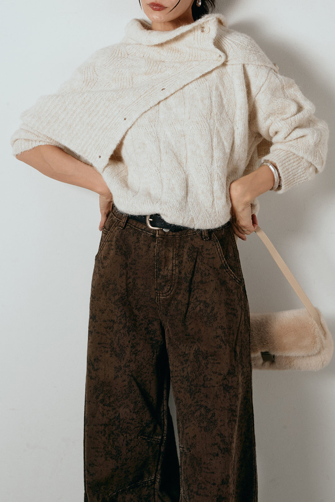 [SET]ケープデザインケーブルニットトップス+ベルト付きニュアンス柄カーブワイドパンツ(2set)