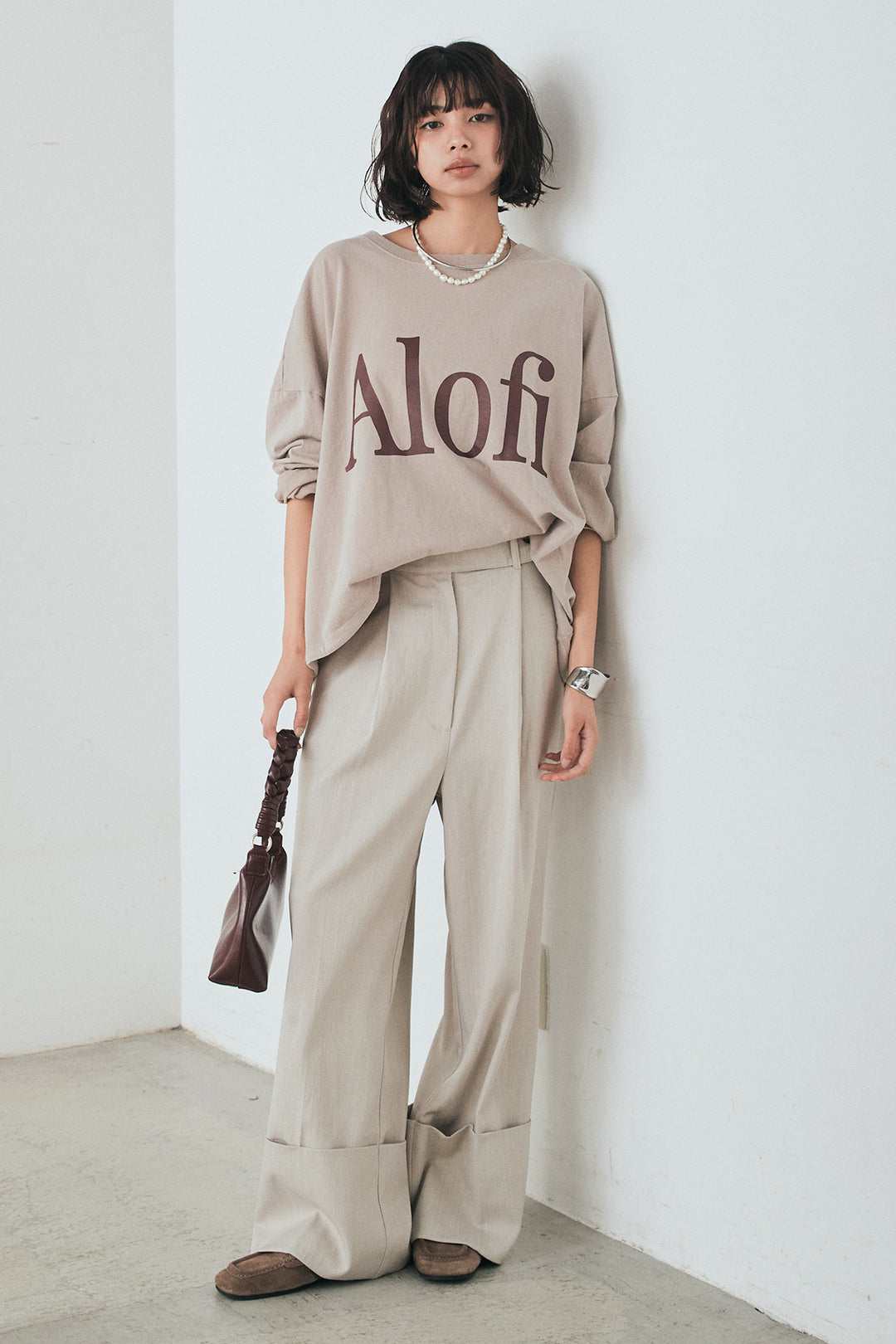 [SET]裾センタードロストロゴプリントワイドTシャツ+センタープレスセミワイドパンツ(2set)