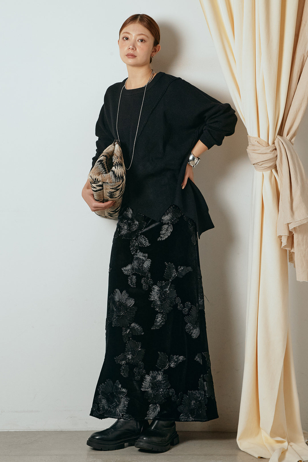 【着回しセット】[SET]アシンメトリーデザインニットトップス+センターラインニットパンツ+フラワー刺繍ワイドスカート(3set)