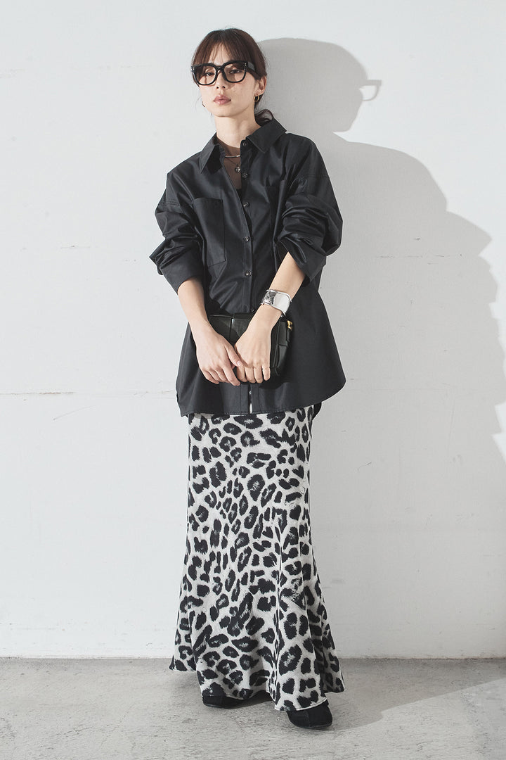[SET]ウォッシャブルエコレザービックカフスシャツ+レオパードサテンナロースカート(2set)