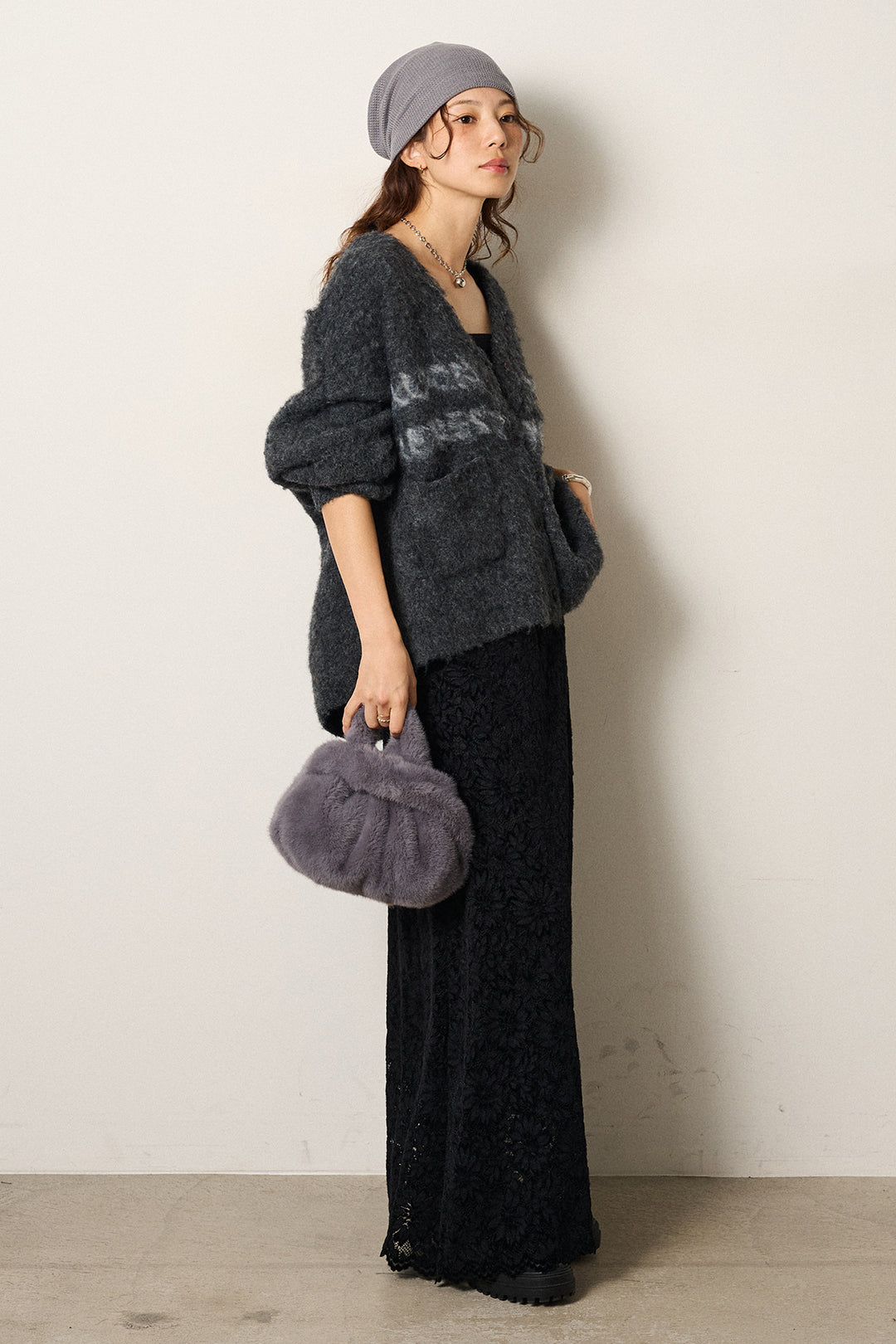 [SET]ウール混透かしロゴニットカーディガン+花柄刺繍ベロアフレアスカート(2set)