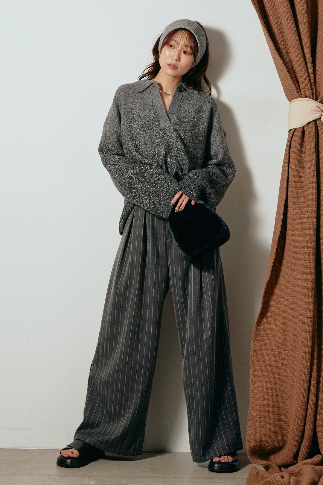 [SET]グラデーションラメニットキーネックプルオーバー+ストライプヘリンボーンパンツ(2set)