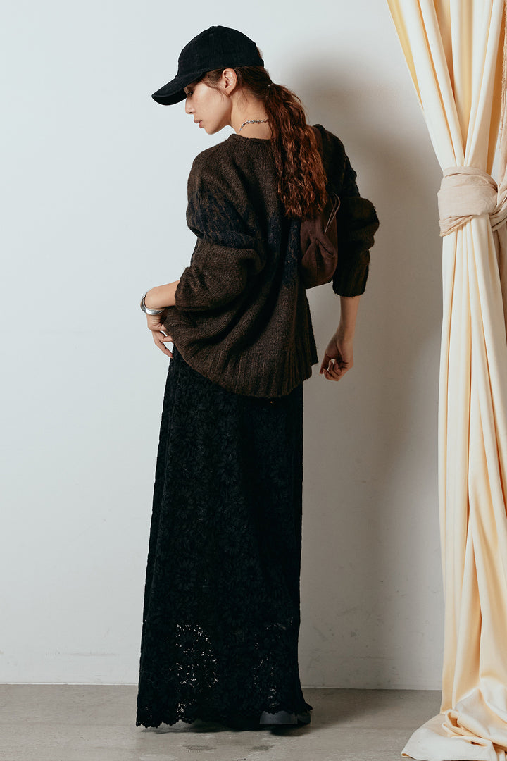 [SET]モノトーン柄ニットトップス+花柄刺繍ベロアフレアスカート(2set)