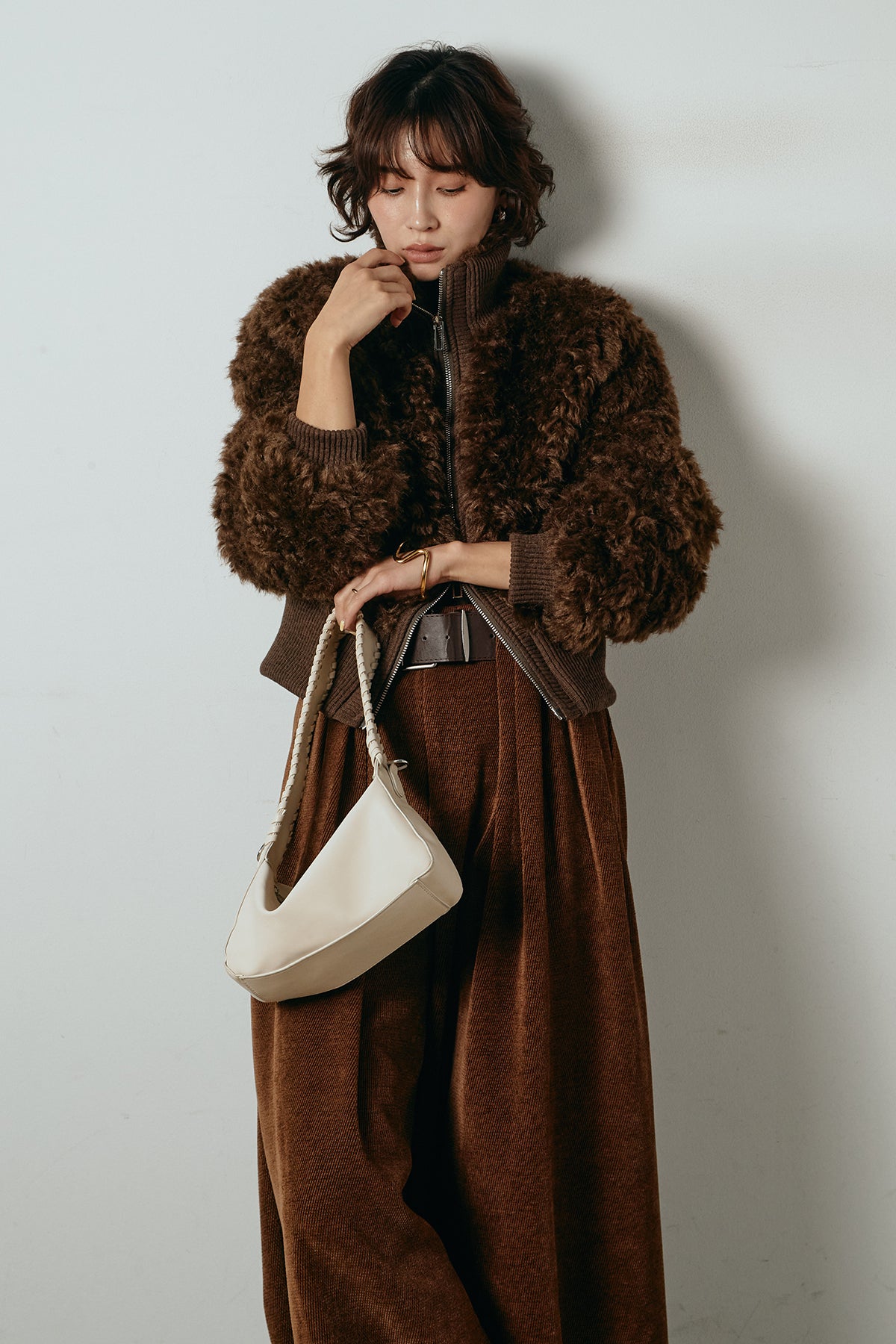 ハイネックショート丈ボアジップブルゾン – ESICA