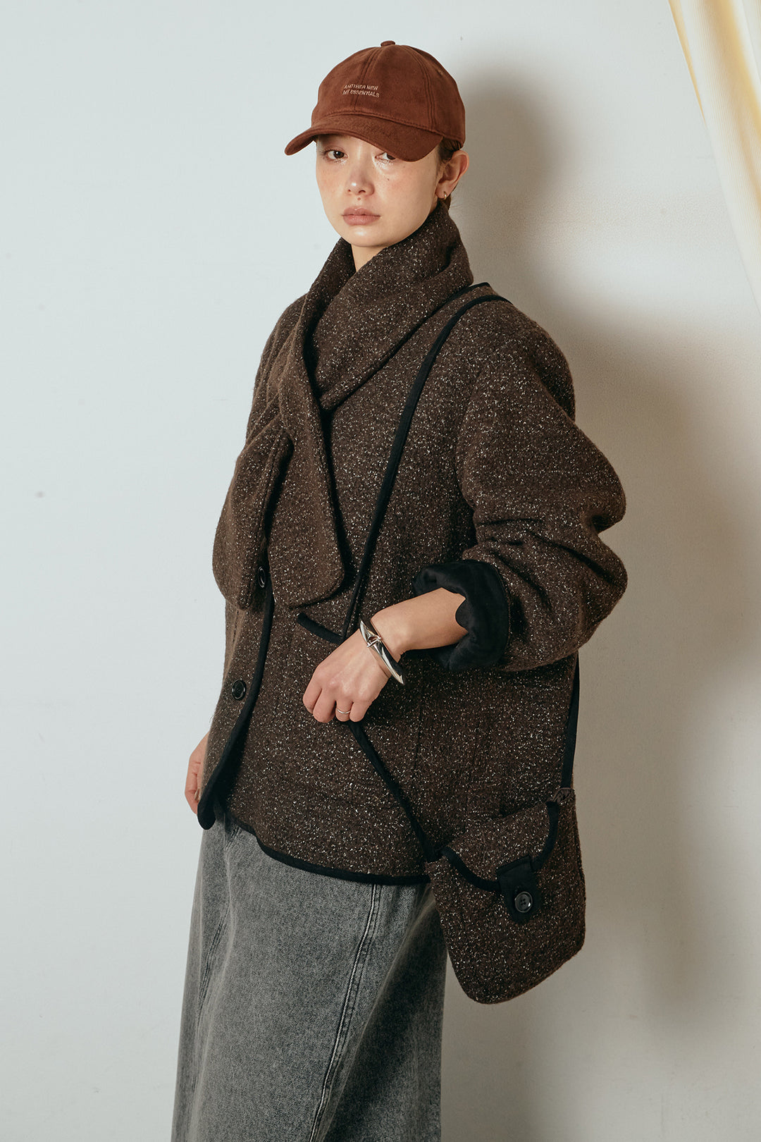 [SET]ノーカラーマフラーバッグ付きアウター+デニムロングフレアスカート(2set)