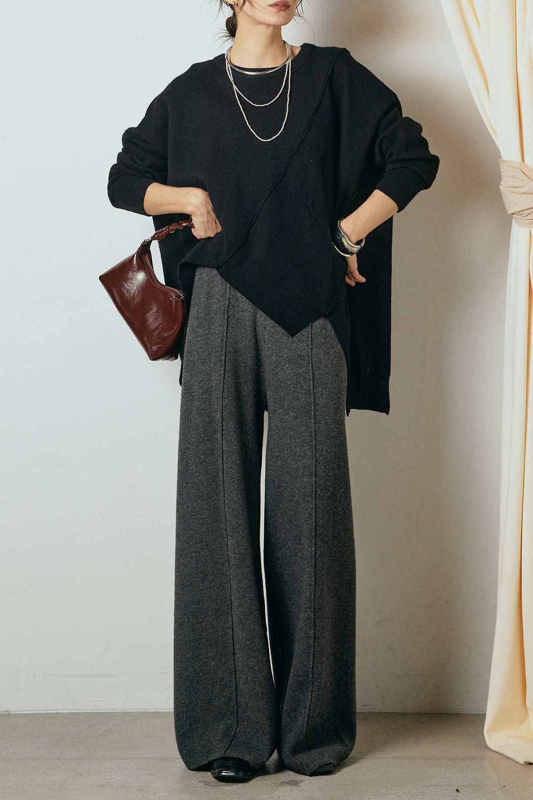 [SET]アシンメトリーデザインニットトップス+センターラインニットパンツ(2set)