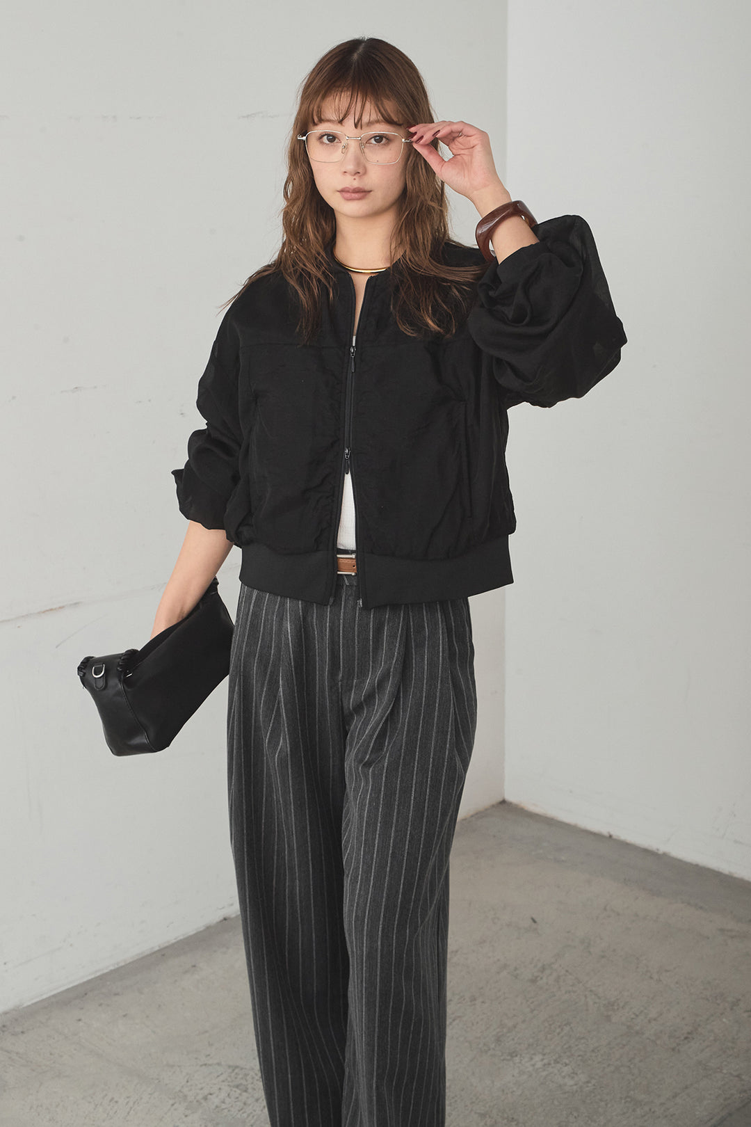 [SET]シアー×ポンチブルゾン+細ベルト付きピンストライプワイドパンツ(2set)