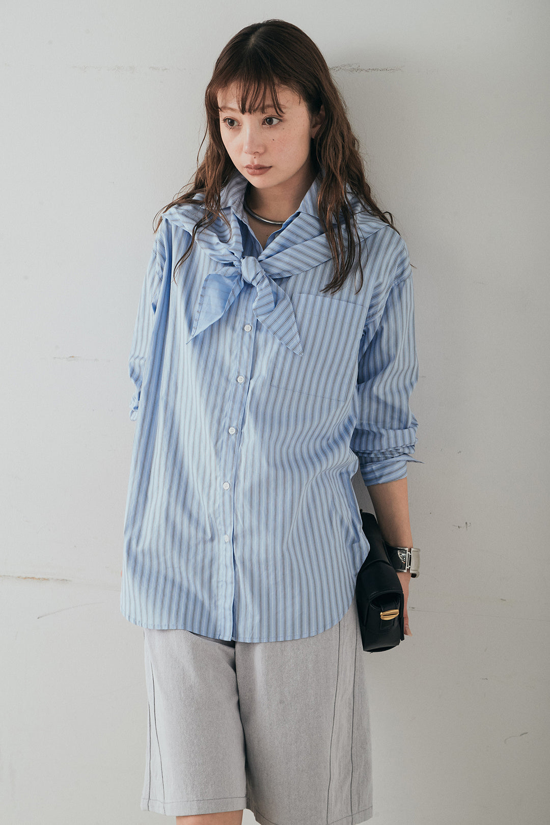 [SET]ランダムストライプスカーフ付きシャツ+デニムハーフパンツ(2set)