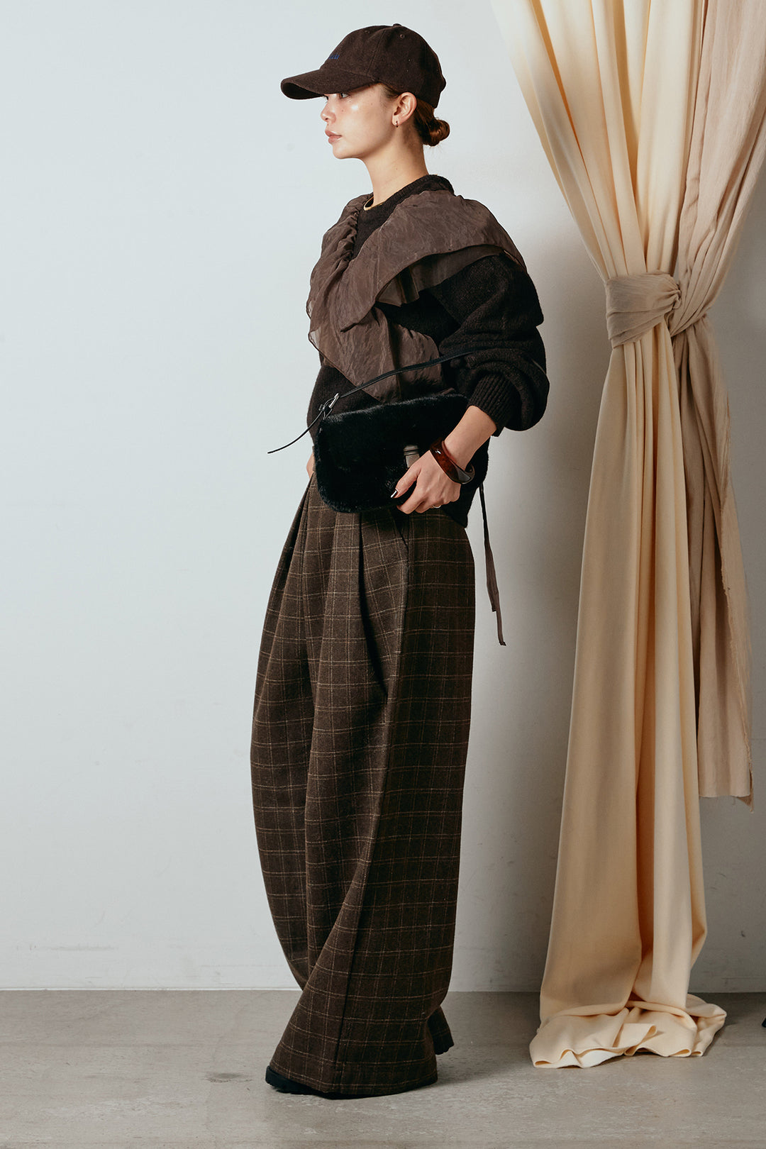 [SET]アシンメトリーフリルニットトップス+ウールライクチェックタックパンツ(2set)