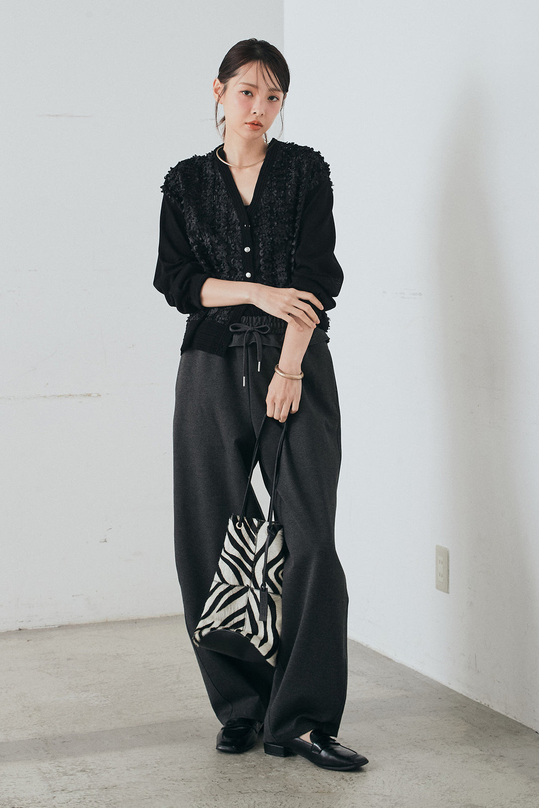 [SET]モコレースVネックカーディガン+カットダンボールウエストフリルカーブパンツ(2set)